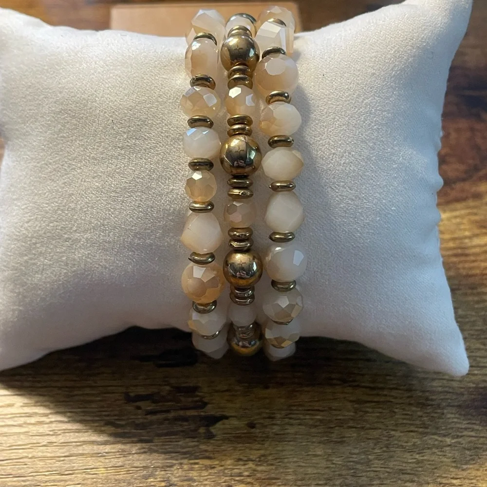 Beaded Stretch Bracelet Set with Champagne Beads and Antique Gold Accents - Picture 2 of 2